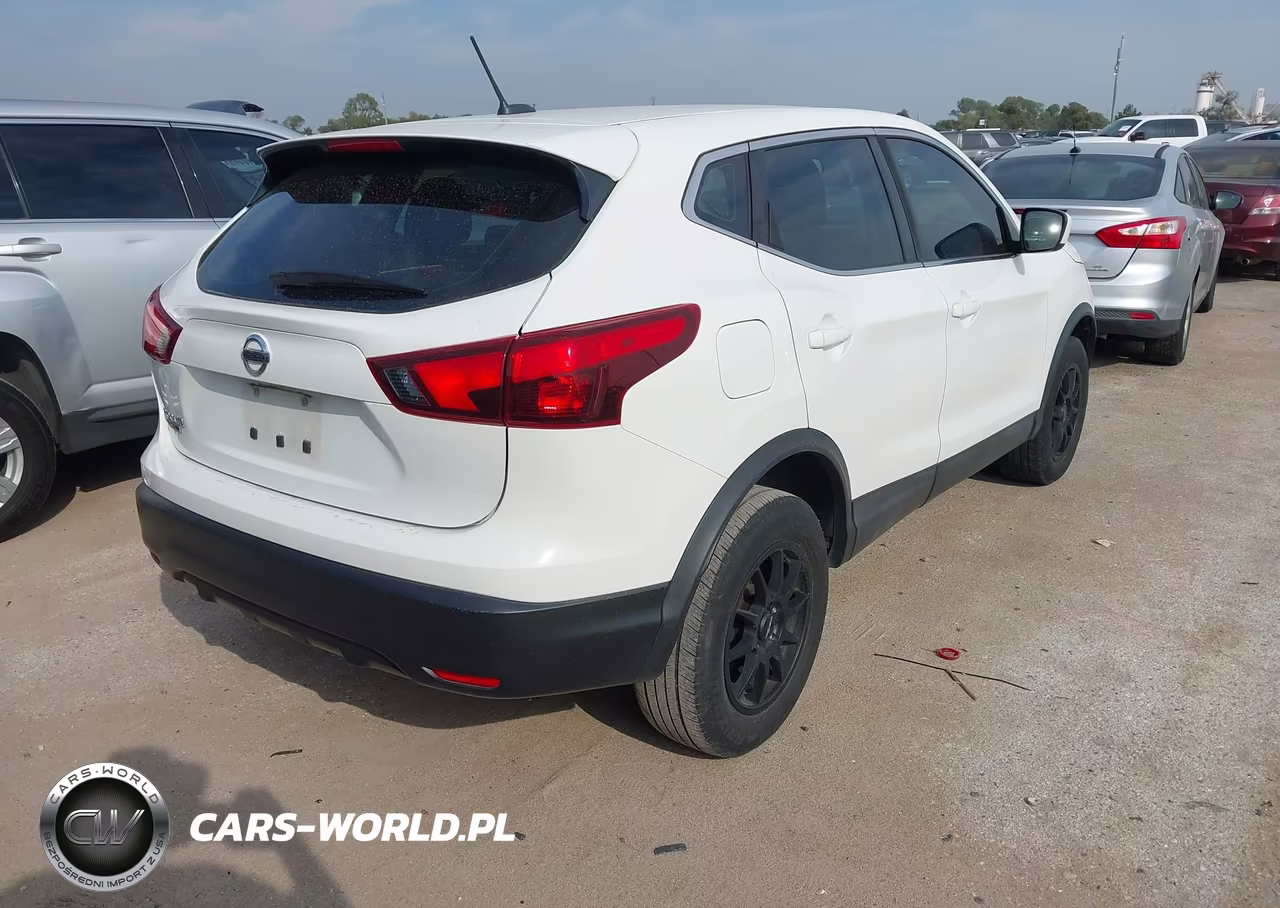 2018 Nissan Rogue Sport S VIN:JN1BJ1CP9JW155474 - 4