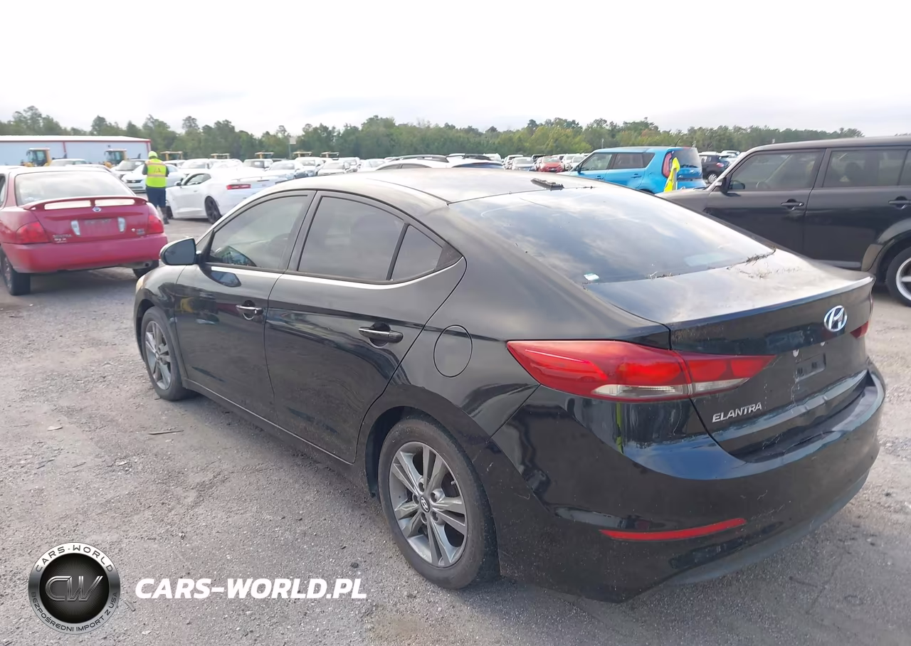 2017 Hyundai Elantra Se VIN:5NPD84LF6HH011567 - 3
