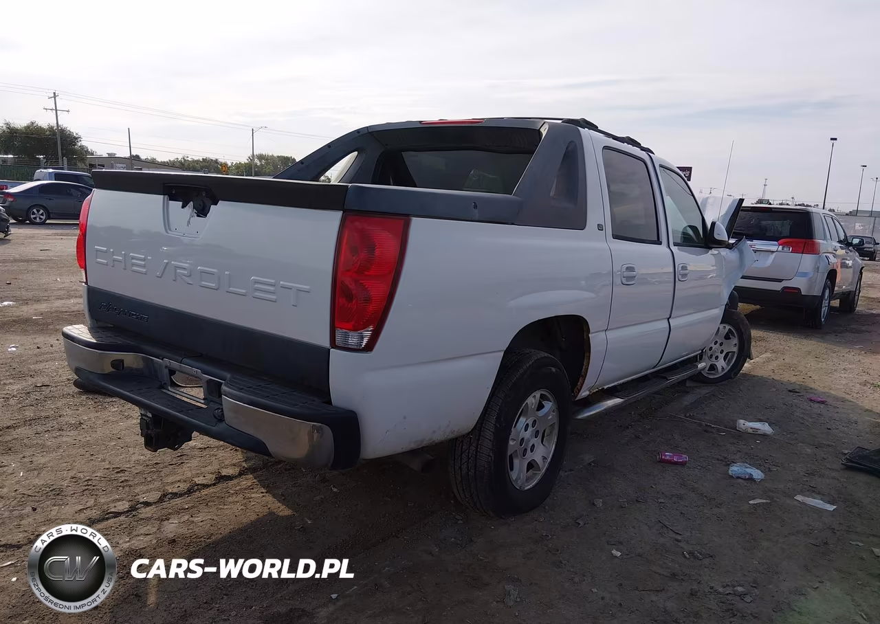 2005 Chevrolet Avalanche Z66 VIN:3GNEC12ZX5G230394 - 4