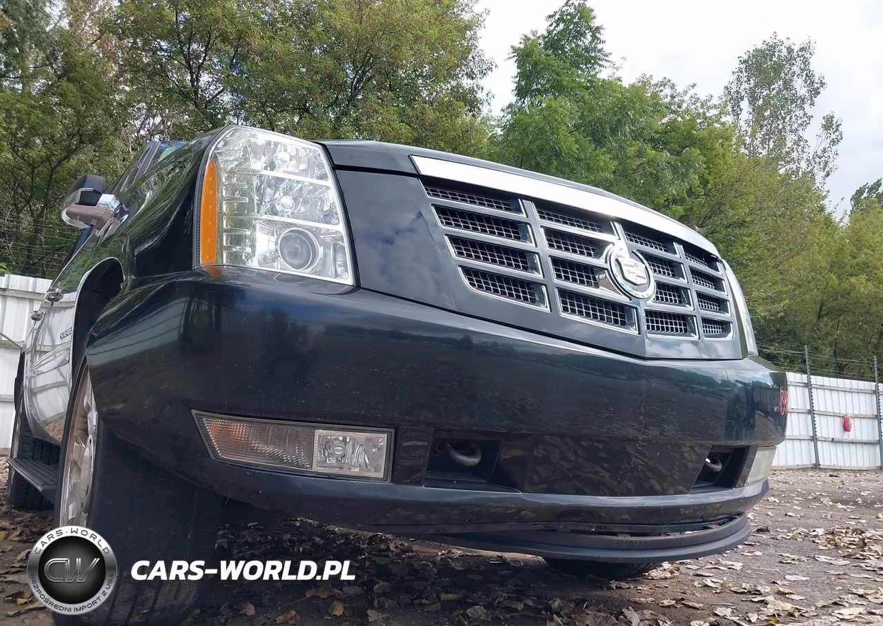 2014 Cadillac Escalade Luxury VIN:1GYS4BEFXER219356 - 17