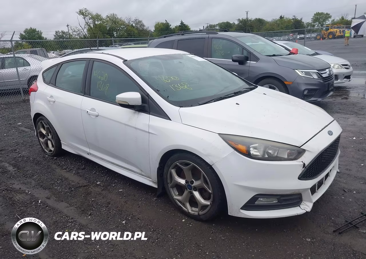 2016 Ford Focus St – zdjęcie 1 z 18