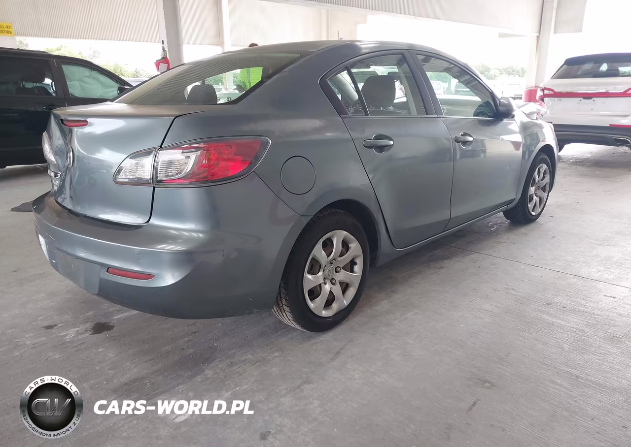 2012 Mazda Mazda3 I Sport VIN:JM1BL1UG9C1539180 - 4