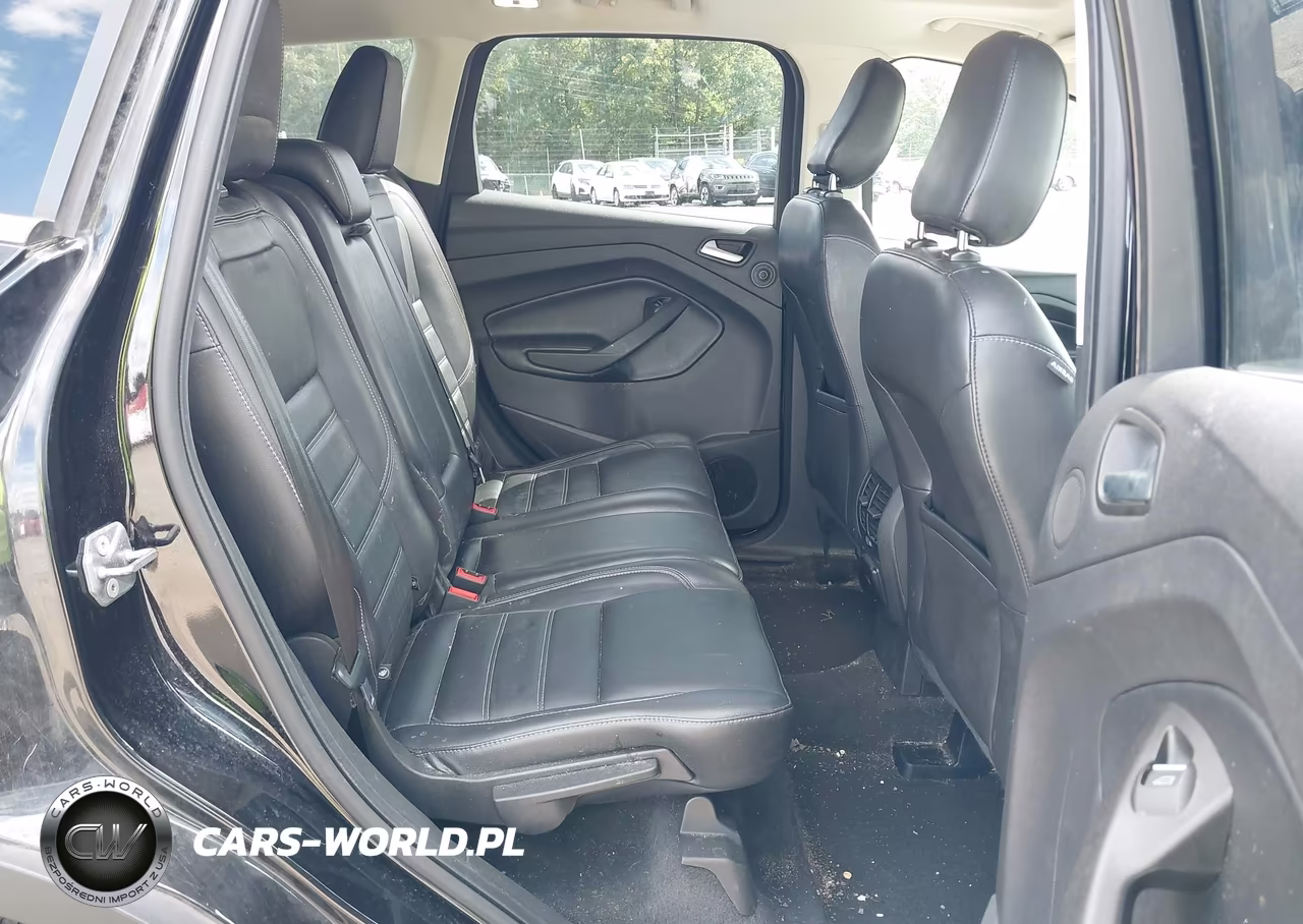 2019 Ford Escape Titanium VIN:1FMCU9J96KUB42007 - 8