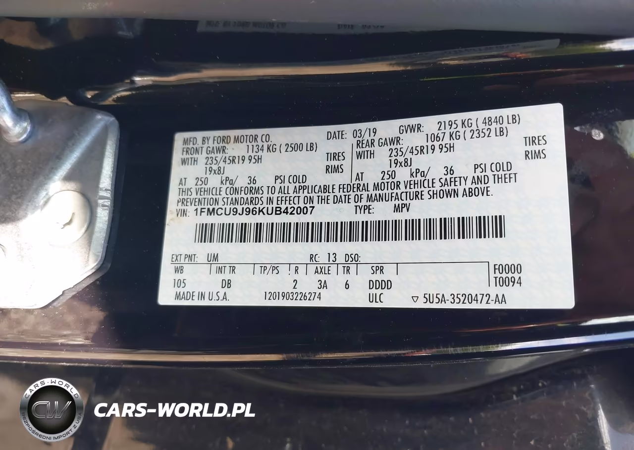 2019 Ford Escape Titanium VIN:1FMCU9J96KUB42007 - 9