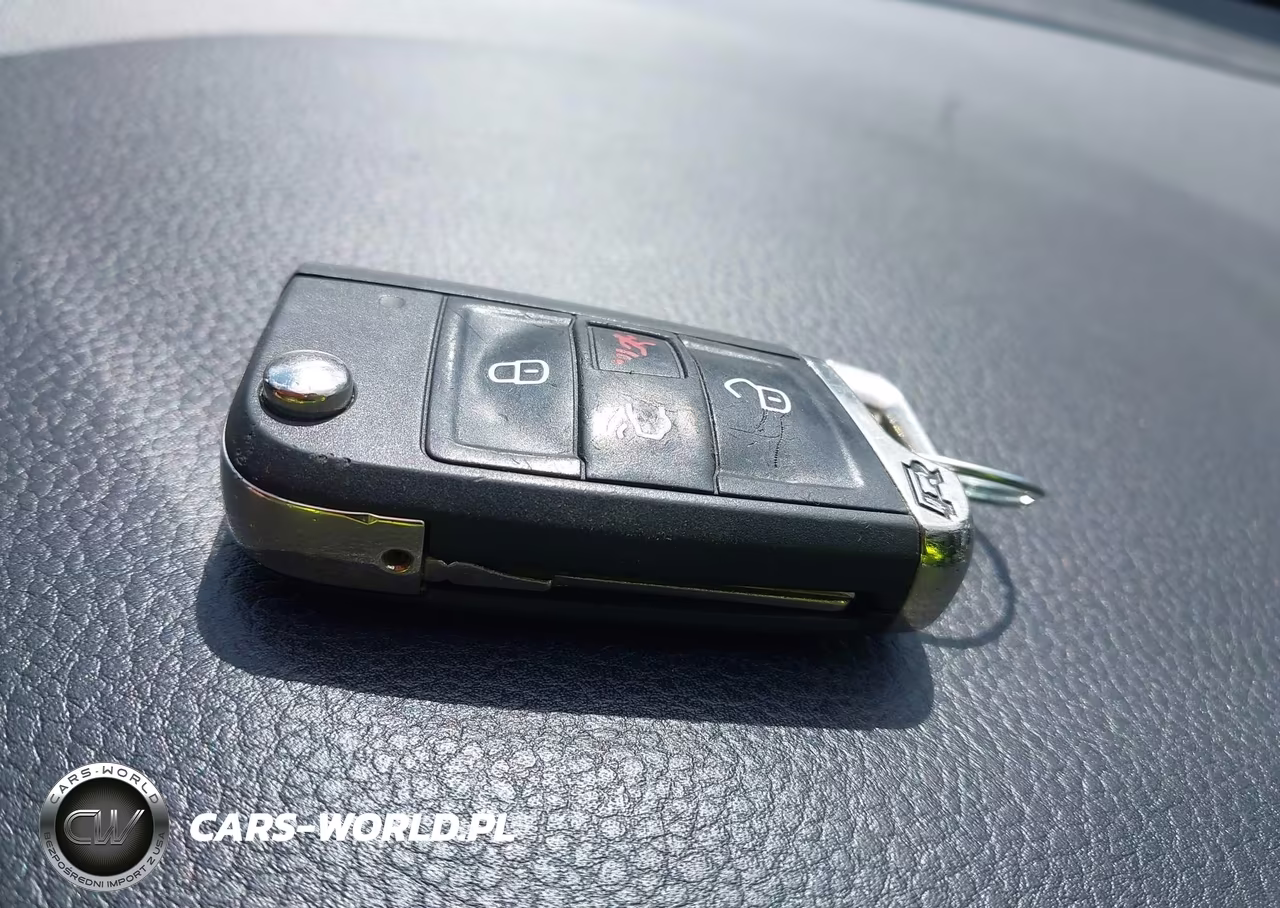 2018 Volkswagen Golf R 2.0T W-Dcc Navigation VIN:WVWWF7AU9JW065687 - 11