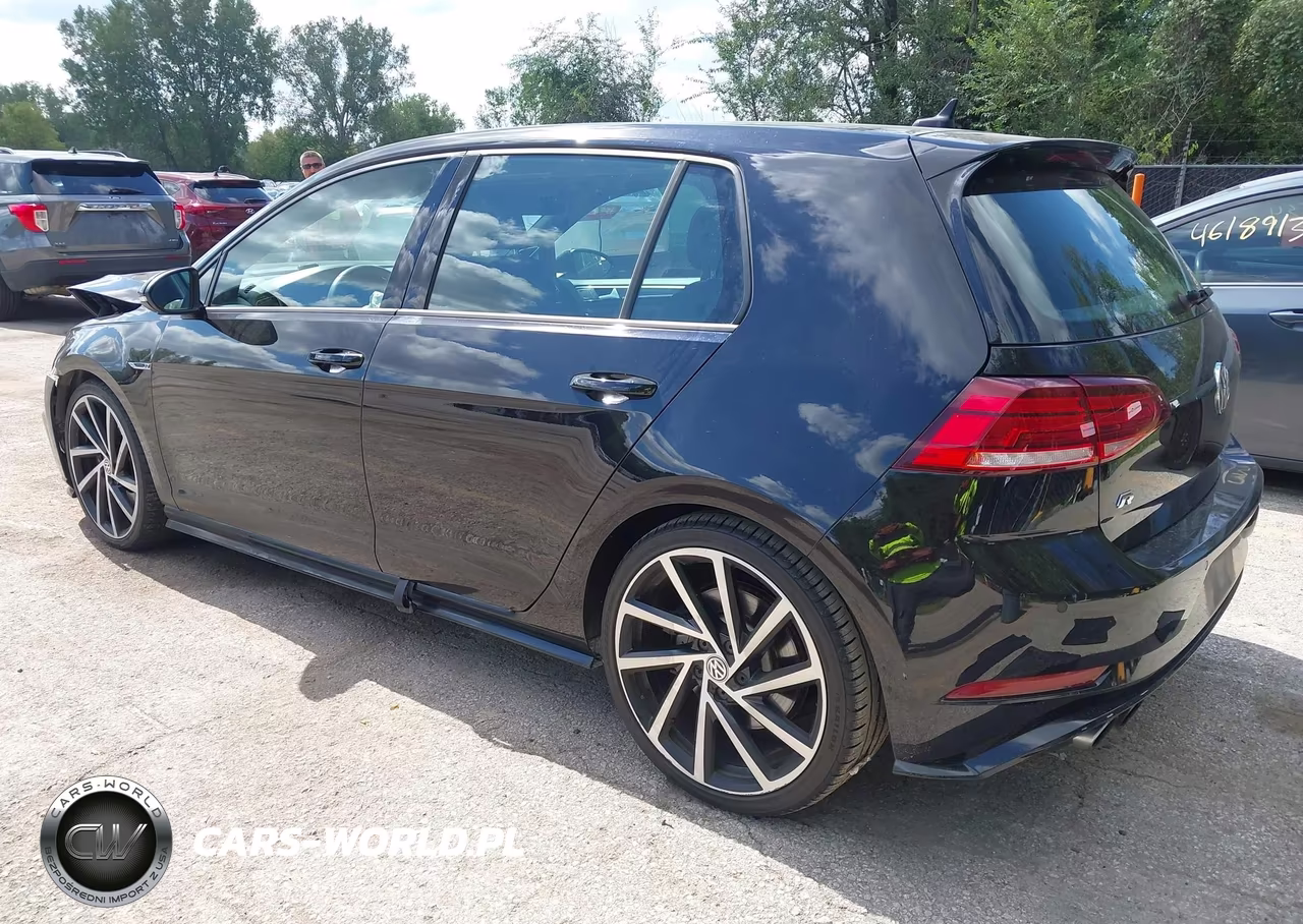 2018 Volkswagen Golf R 2.0T W-Dcc Navigation VIN:WVWWF7AU9JW065687 - 3
