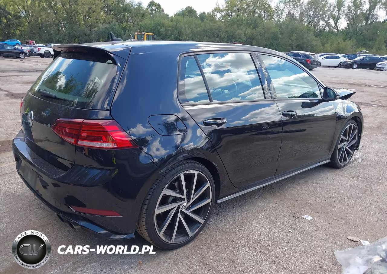 2018 Volkswagen Golf R 2.0T W-Dcc Navigation VIN:WVWWF7AU9JW065687 - 4