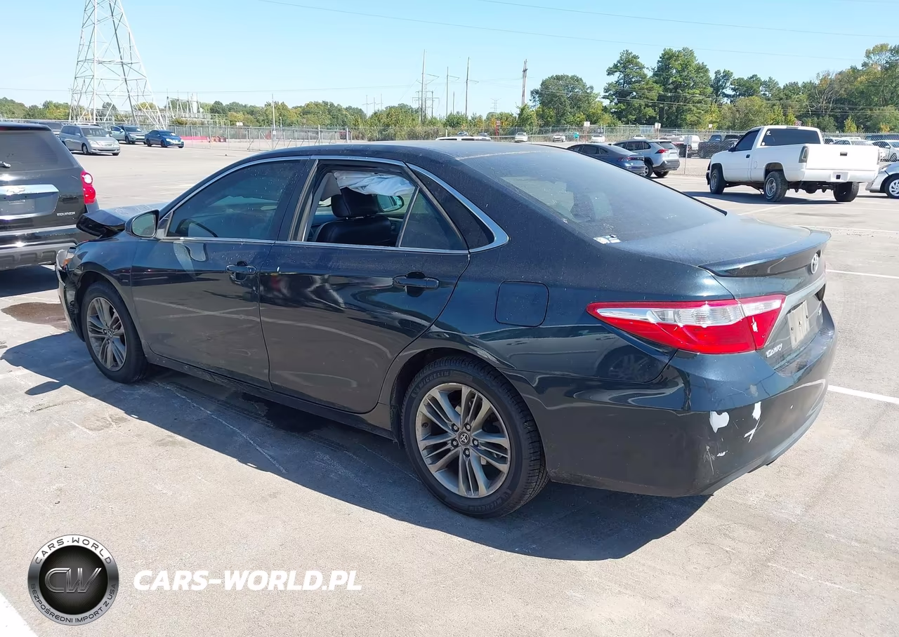 2017 Toyota Camry Se VIN:4T1BF1FK5HU345692 - 3