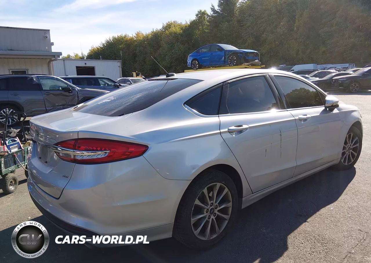 2017 Ford Fusion Se VIN:3FA6P0H79HR126253 - 4