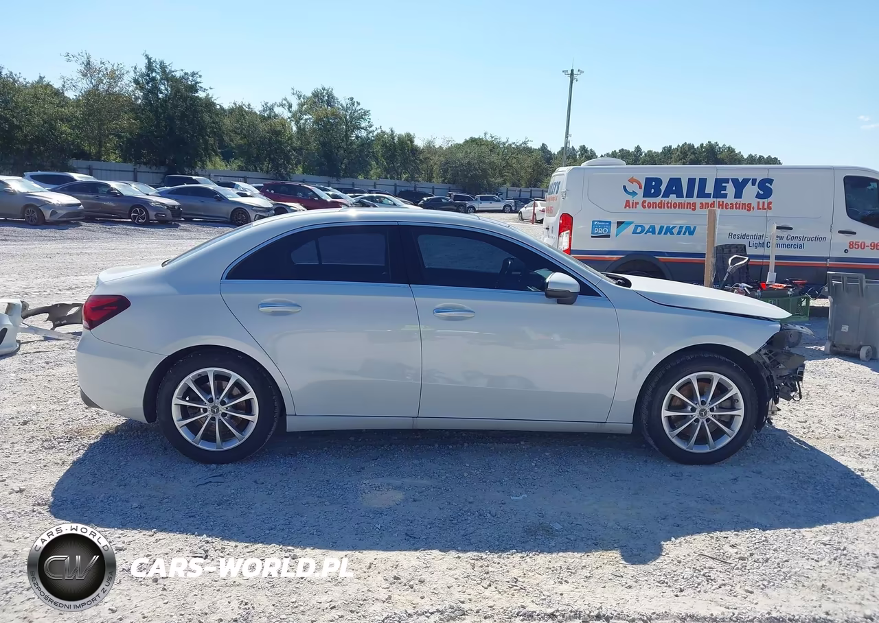 2020 Mercedes-Benz A 220 4Matic VIN:W1K3G4FB7LW043878 - 14