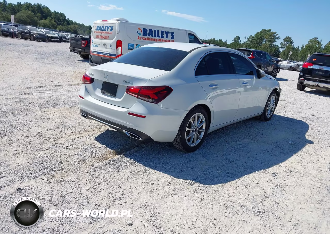 2020 Mercedes-Benz A 220 4Matic VIN:W1K3G4FB7LW043878 - 4