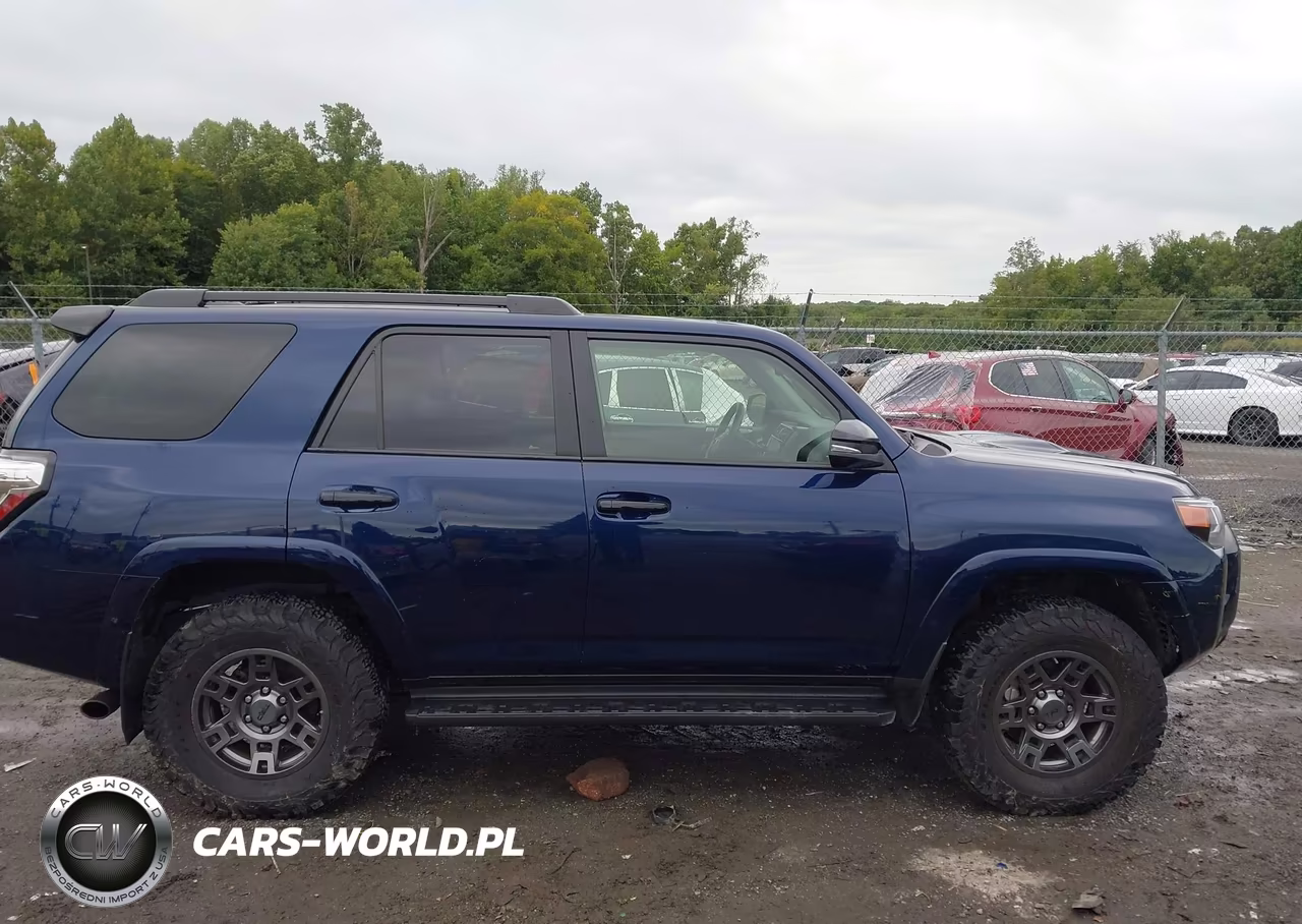 2020 Toyota 4Runner Venture Special Edition VIN:JTEBU5JR4L5832824 - 14
