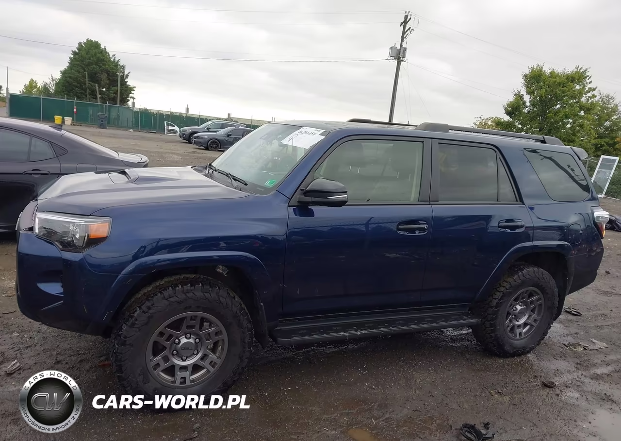 2020 Toyota 4Runner Venture Special Edition VIN:JTEBU5JR4L5832824 - 15