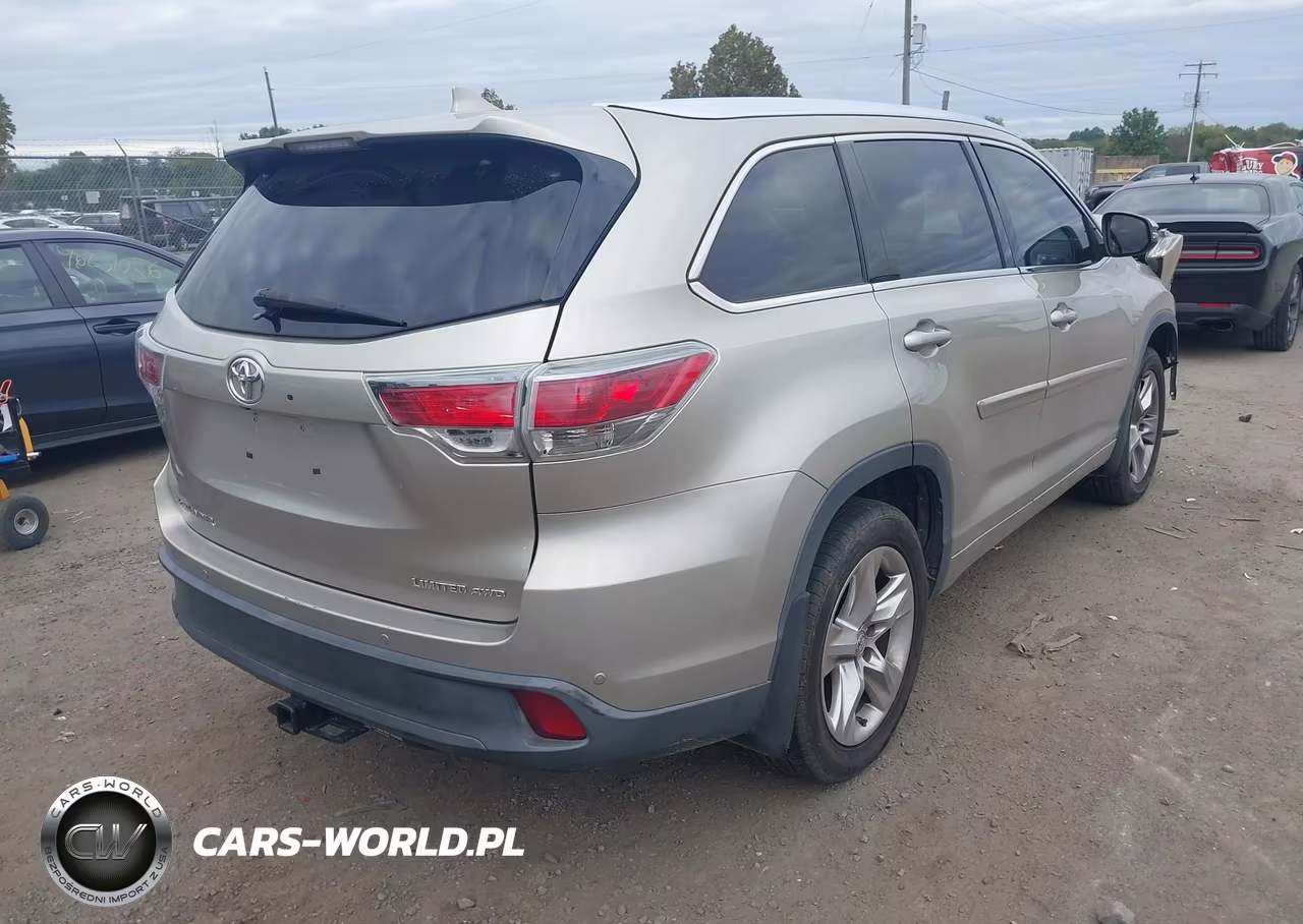 2015 Toyota Highlander Limited V6 VIN:5TDDKRFH6FS133915 - 4