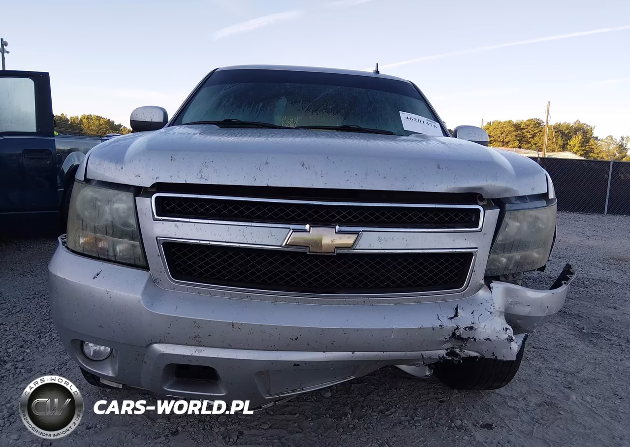 2011 Chevrolet Tahoe Lt VIN:1GNSCBE09BR101452 - 12