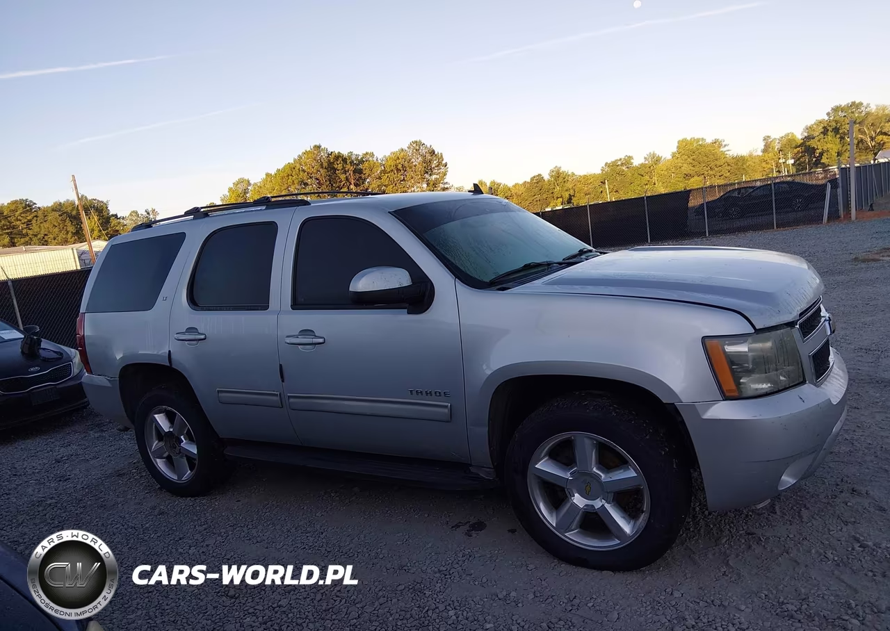 2011 Chevrolet Tahoe Lt VIN:1GNSCBE09BR101452 - 13