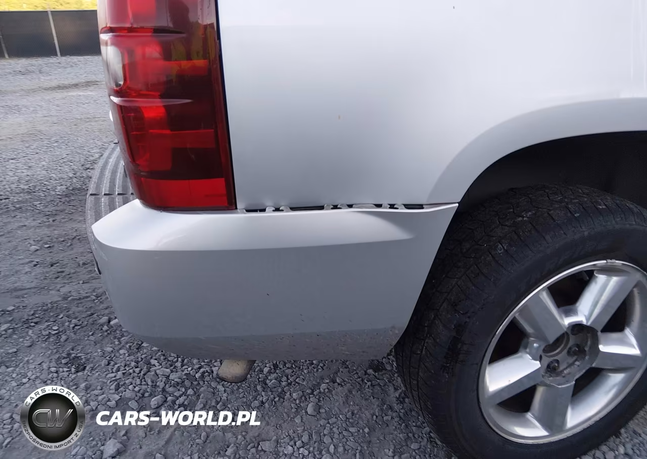 2011 Chevrolet Tahoe Lt VIN:1GNSCBE09BR101452 - 18