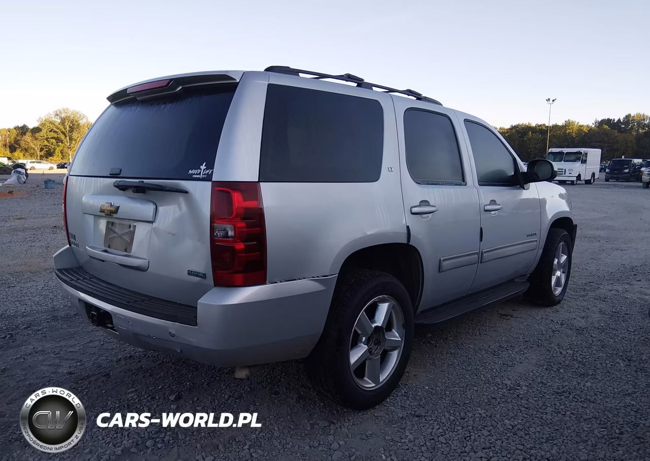 2011 Chevrolet Tahoe Lt VIN:1GNSCBE09BR101452 - 4