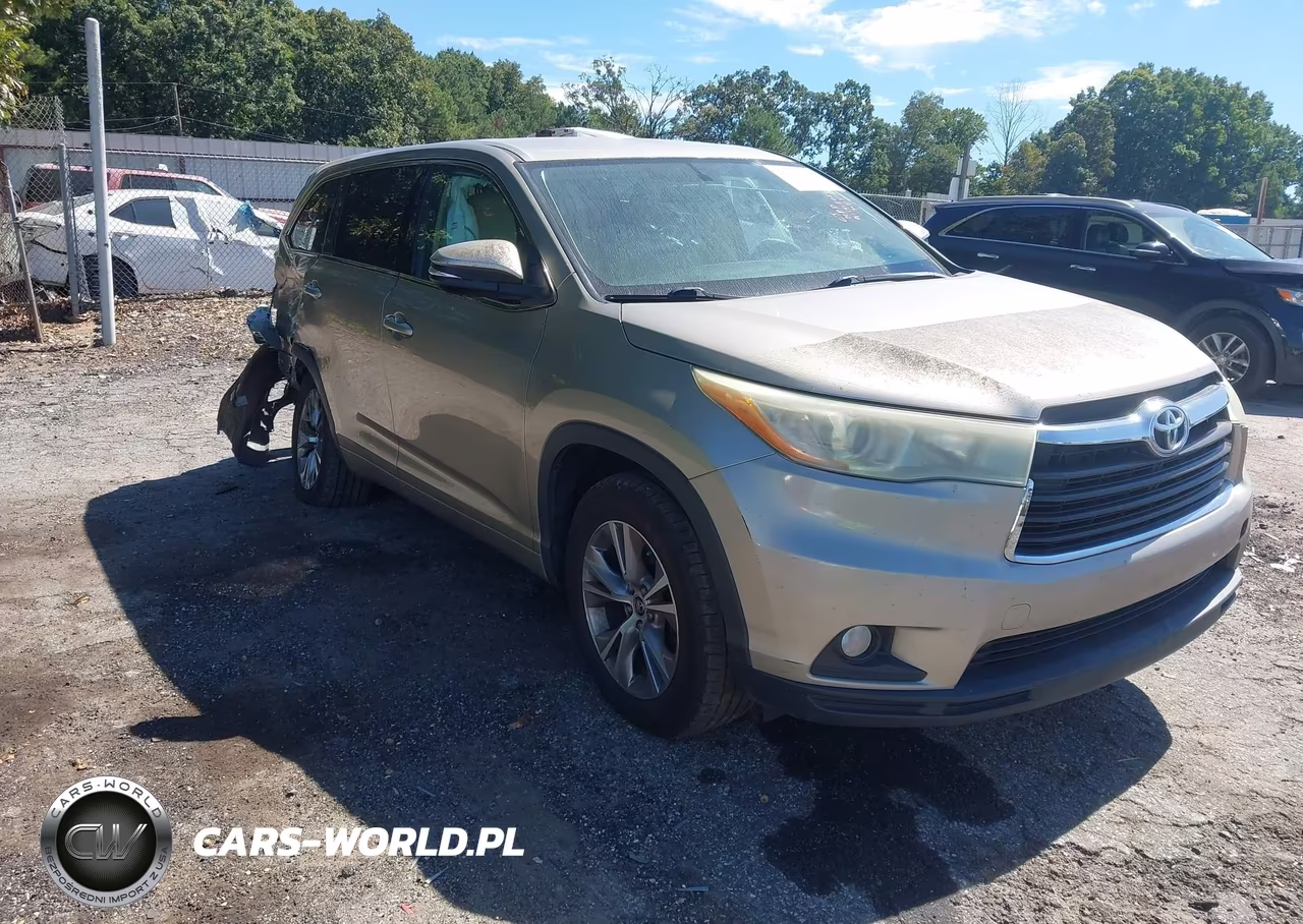 2016 Toyota Highlander Le Plus V6