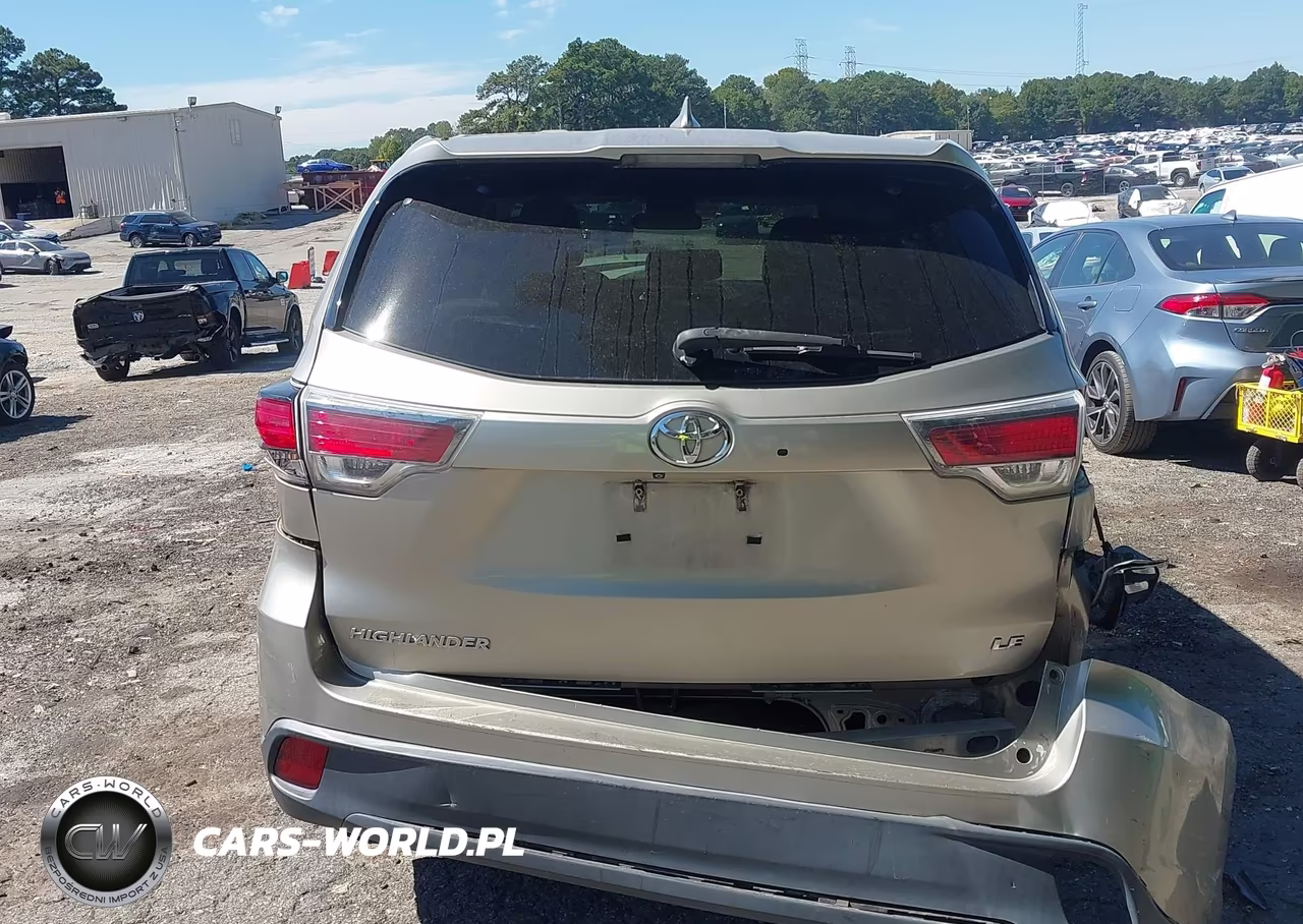 2016 Toyota Highlander Le Plus V6 VIN:5TDZKRFH7GS134255 - 15