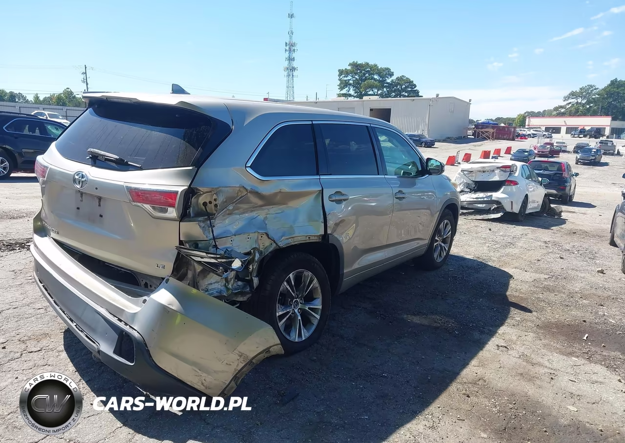 2016 Toyota Highlander Le Plus V6 VIN:5TDZKRFH7GS134255 - 4