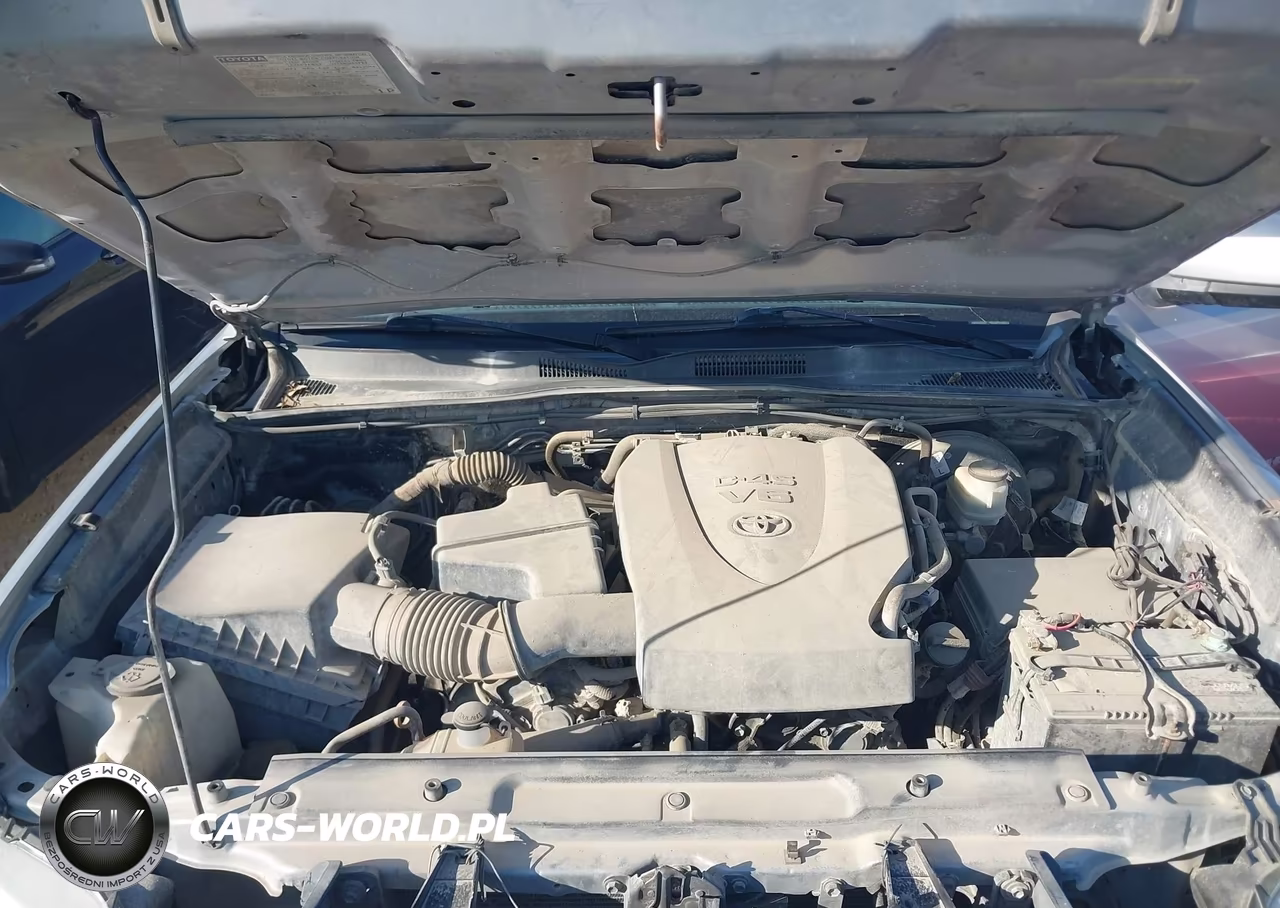 2018 Toyota Tacoma Sr5 V6 VIN:3TMCZ5AN5JM172971 - 10