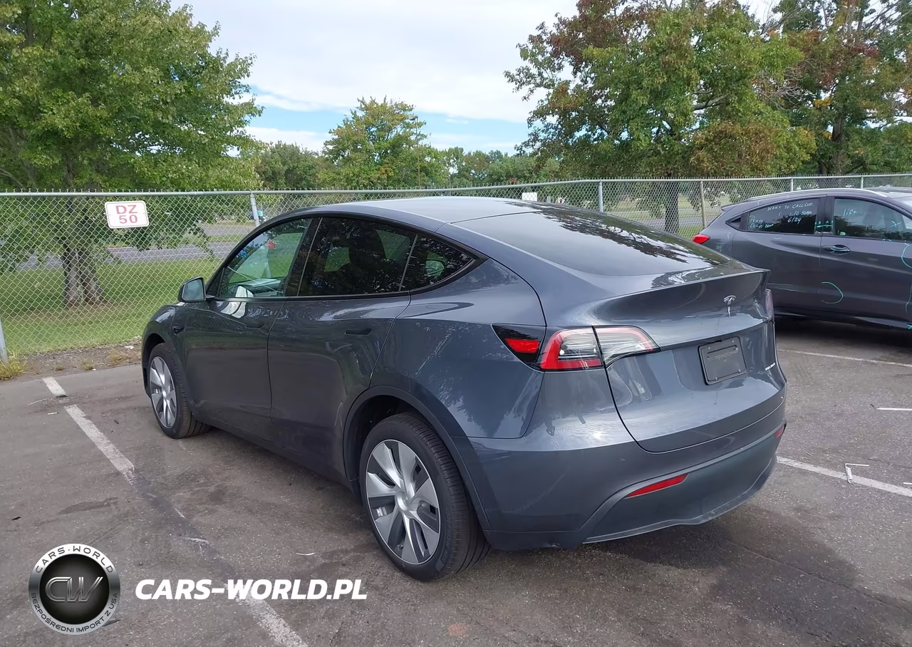 2023 Tesla Model Y Awd-Long Range VIN:7SAYGDEE8PA203241 - 3