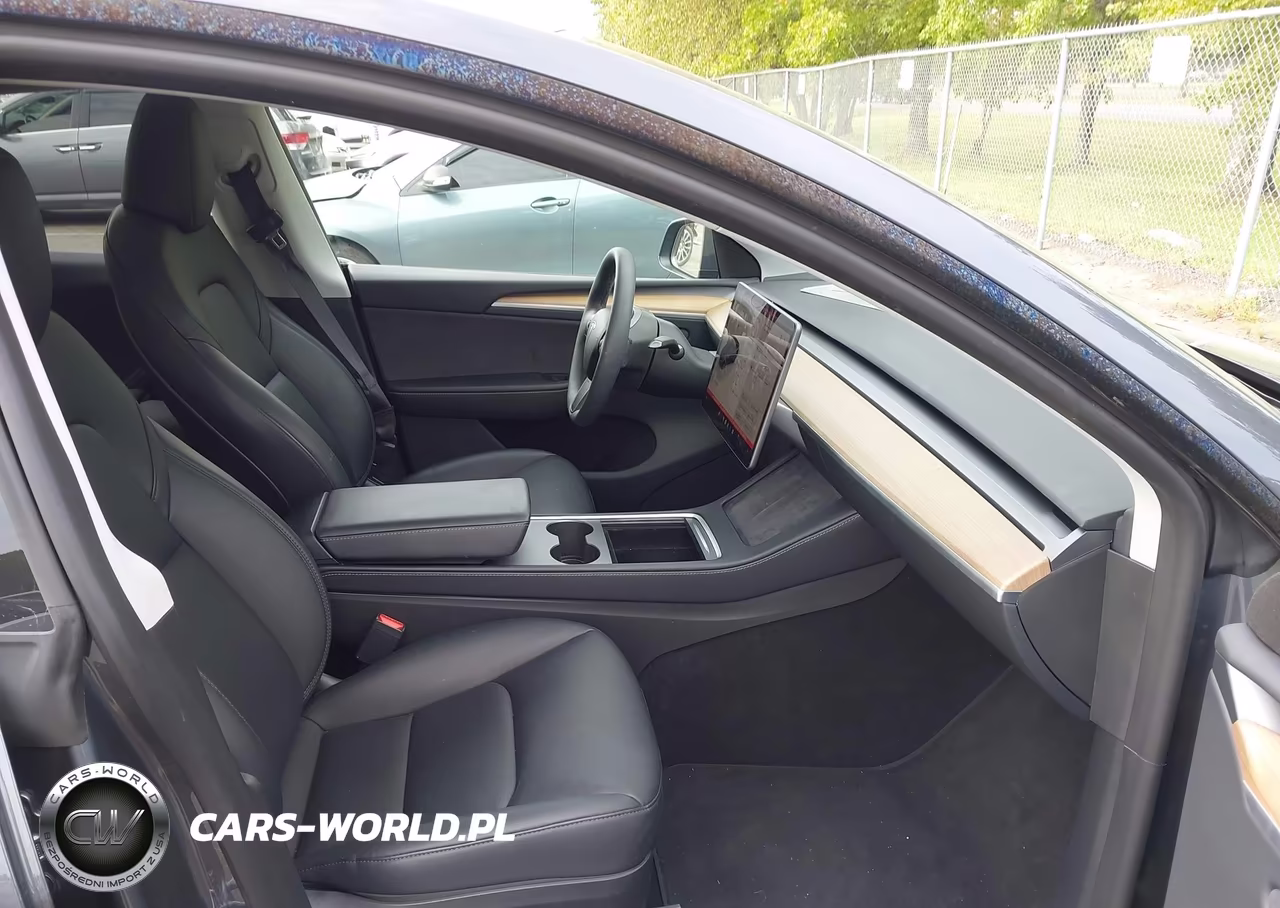 2023 Tesla Model Y Awd-Long Range VIN:7SAYGDEE8PA203241 - 5