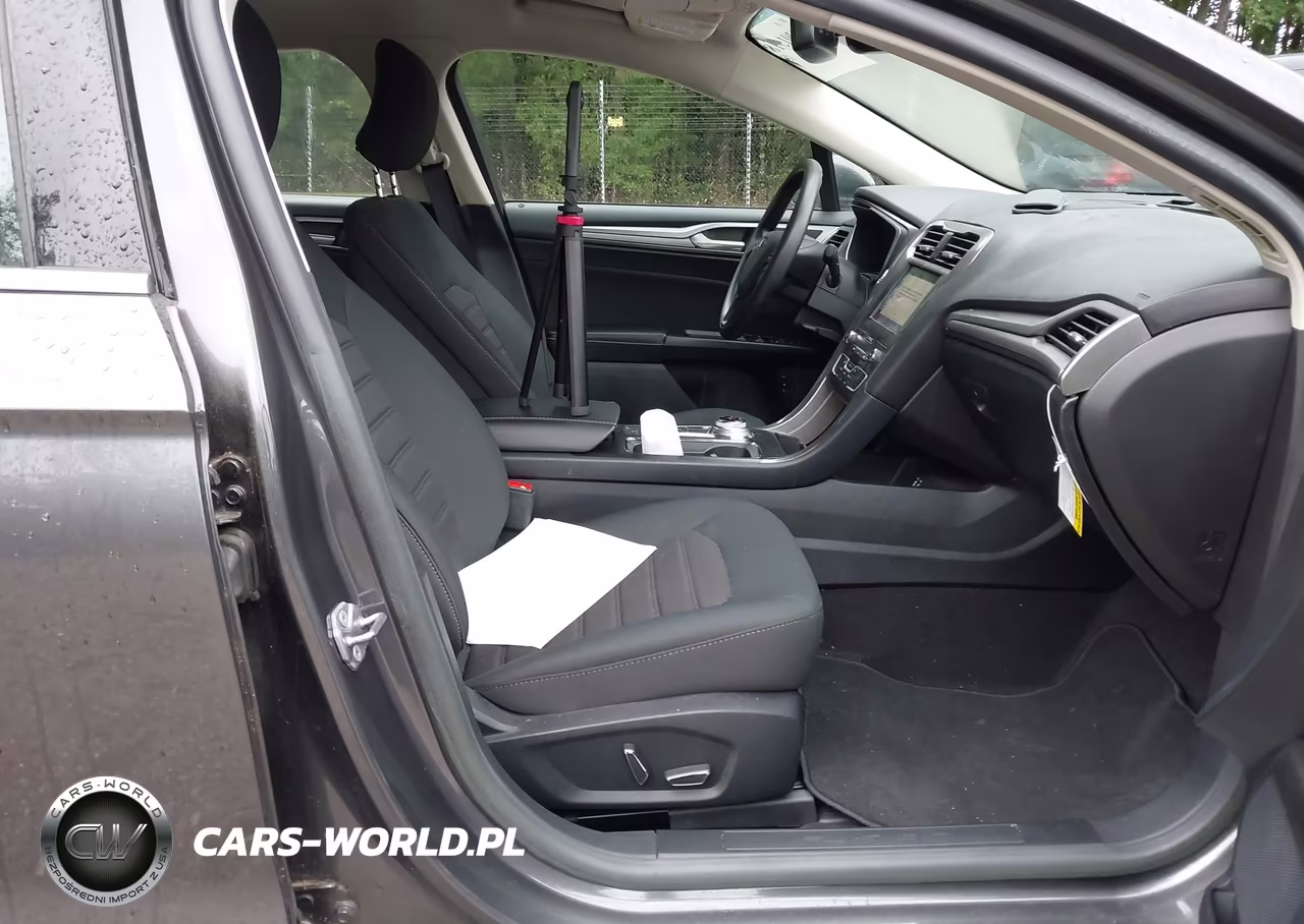 2019 Ford Fusion Hybrid Se VIN:3FA6P0LU9KR258708 - 5