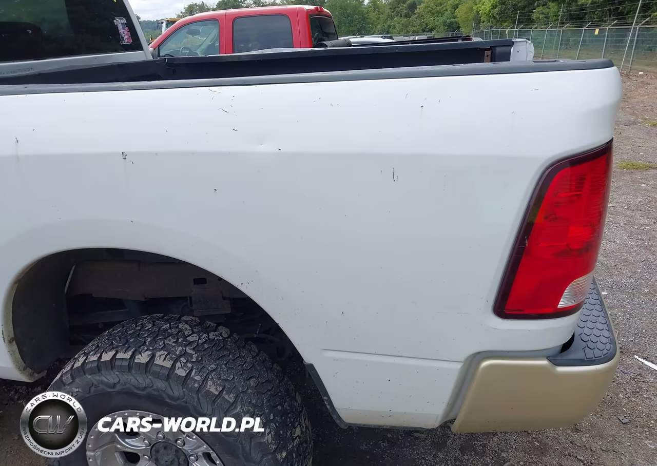 2017 Ram 2500 Tradesman 4X4 6'4 Box VIN:3C6UR5CJ6HG615434 - 14