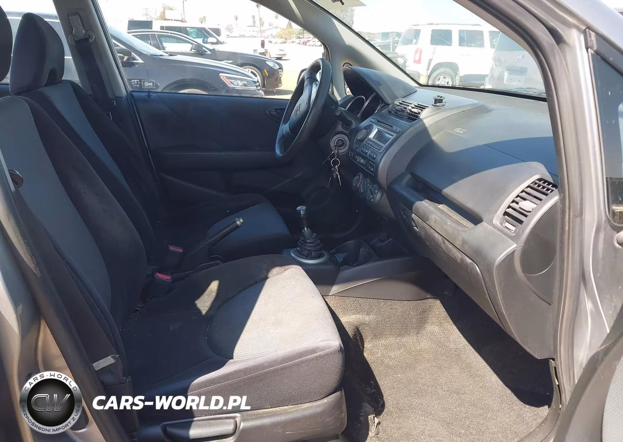 2008 Honda Fit VIN:JHMGD37498S012563 - 5