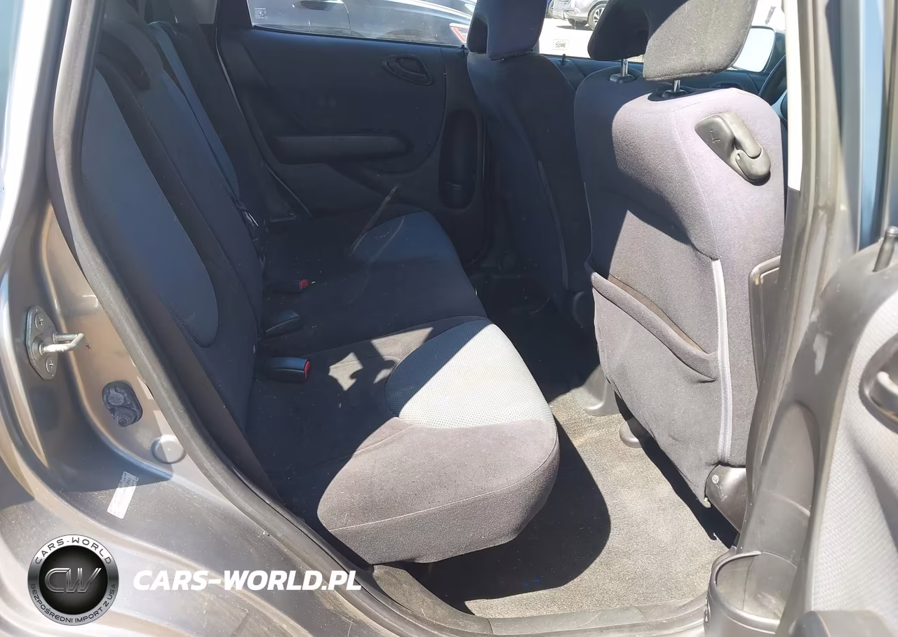 2008 Honda Fit VIN:JHMGD37498S012563 - 8