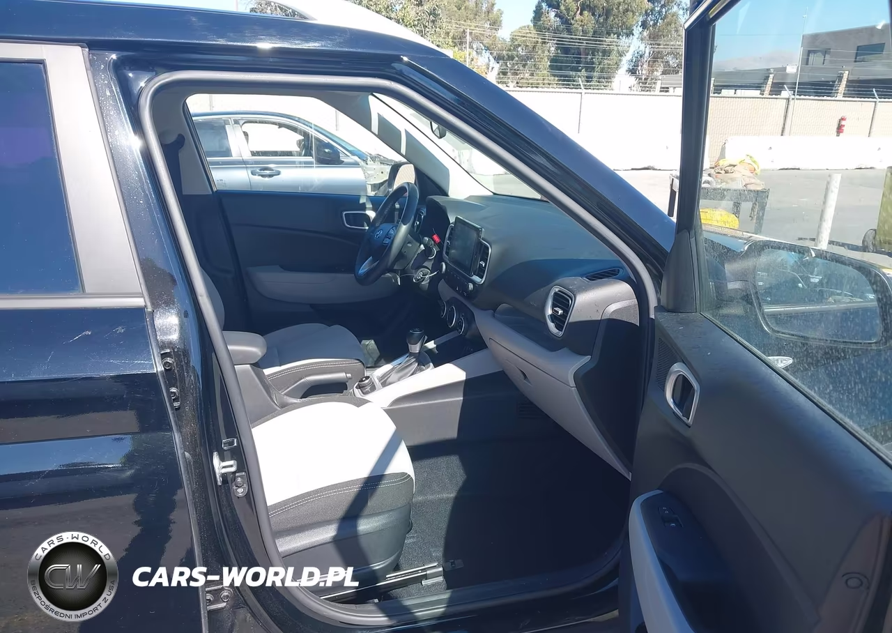 2022 Hyundai Venue Sel VIN:KMHRC8A3XNU171906 - 5