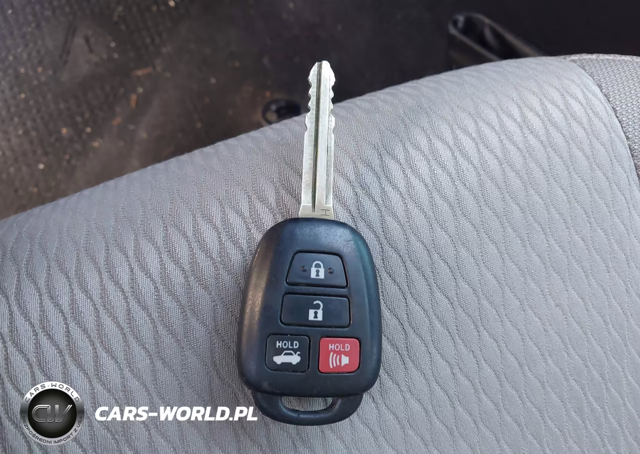 2019 Toyota Corolla Le VIN:2T1BURHE1KC197058 - 11