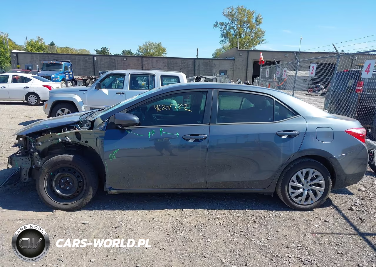 2019 Toyota Corolla Le VIN:2T1BURHE1KC197058 - 14