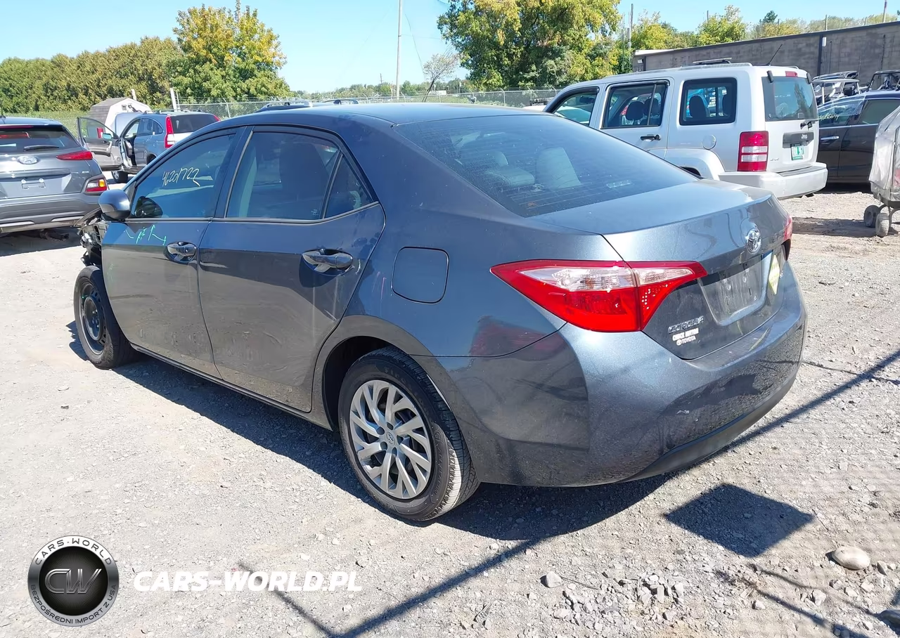 2019 Toyota Corolla Le VIN:2T1BURHE1KC197058 - 3