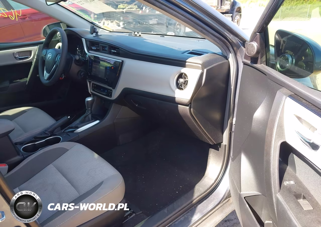 2019 Toyota Corolla Le VIN:2T1BURHE1KC197058 - 5