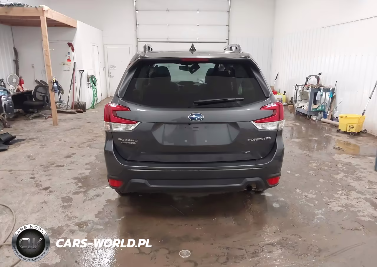 2024 Subaru Forester Premium VIN:JF2SKADC3RH449301 - 16