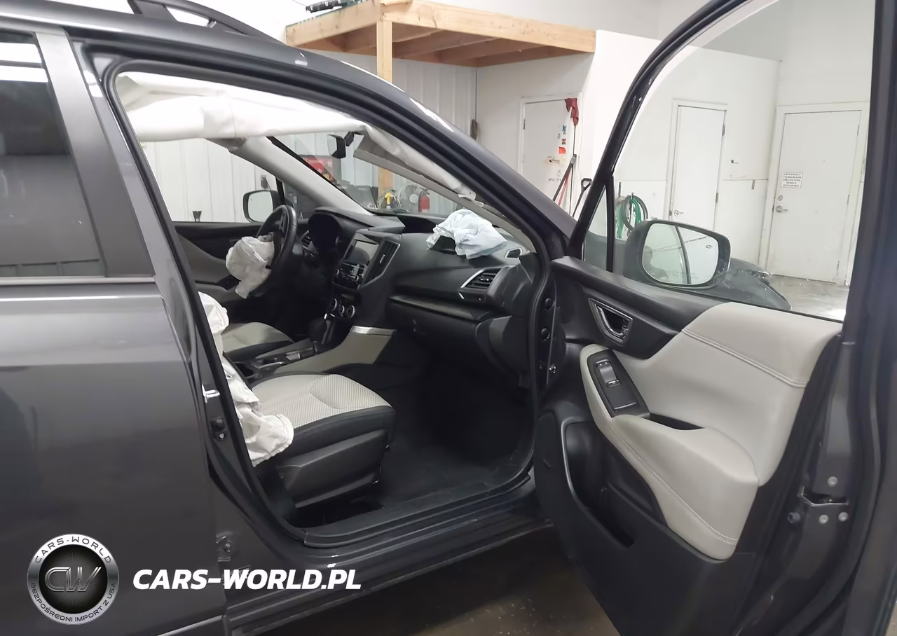 2024 Subaru Forester Premium VIN:JF2SKADC3RH449301 - 5