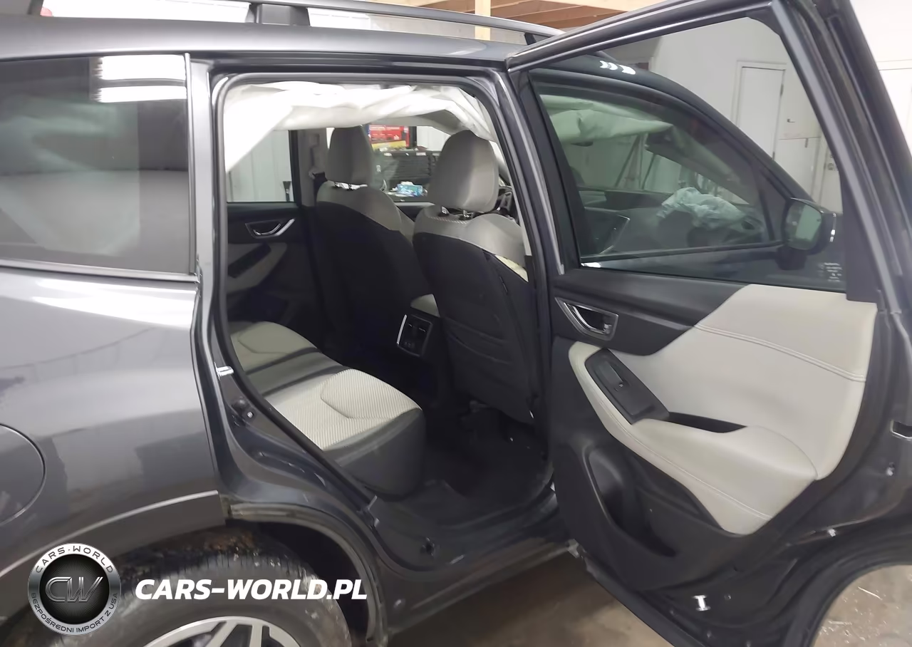2024 Subaru Forester Premium VIN:JF2SKADC3RH449301 - 8