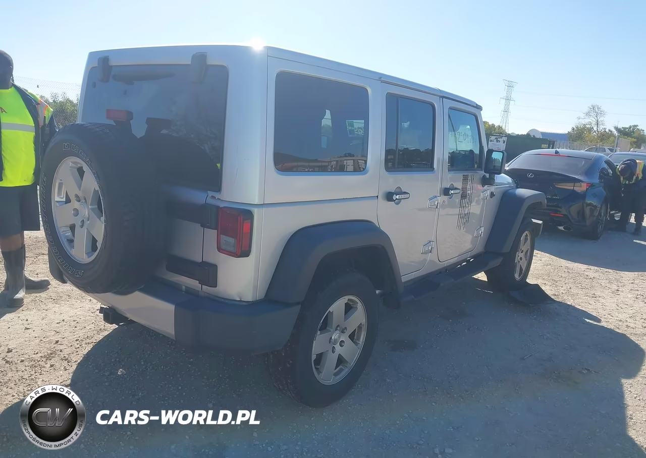2011 Jeep Wrangler Unlimited Sport VIN:1J4BA3H13BL514554 - 4