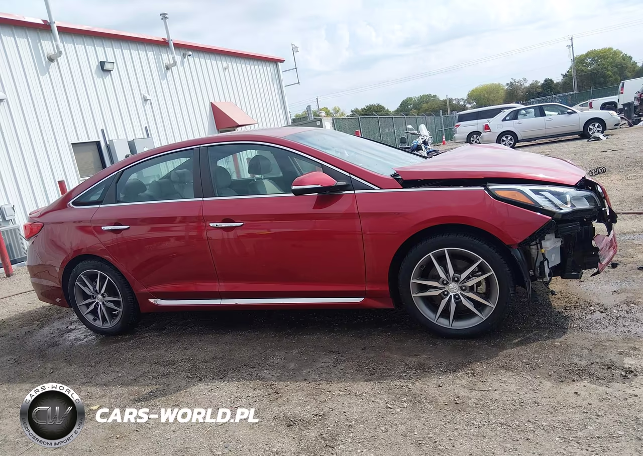 2015 Hyundai Sonata Sport 2.0T VIN:5NPE34AB5FH088592 - 14