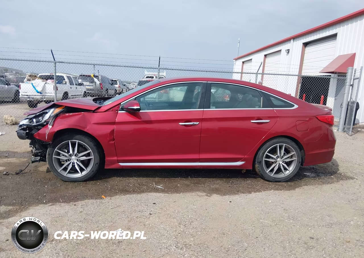 2015 Hyundai Sonata Sport 2.0T VIN:5NPE34AB5FH088592 - 15