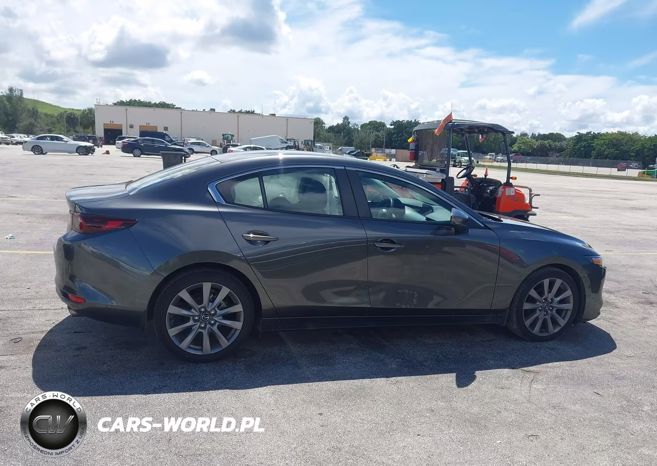 2025 Mazda Mazda3 2.5 S Preferred VIN:3MZBPACM8SM451876 - 13