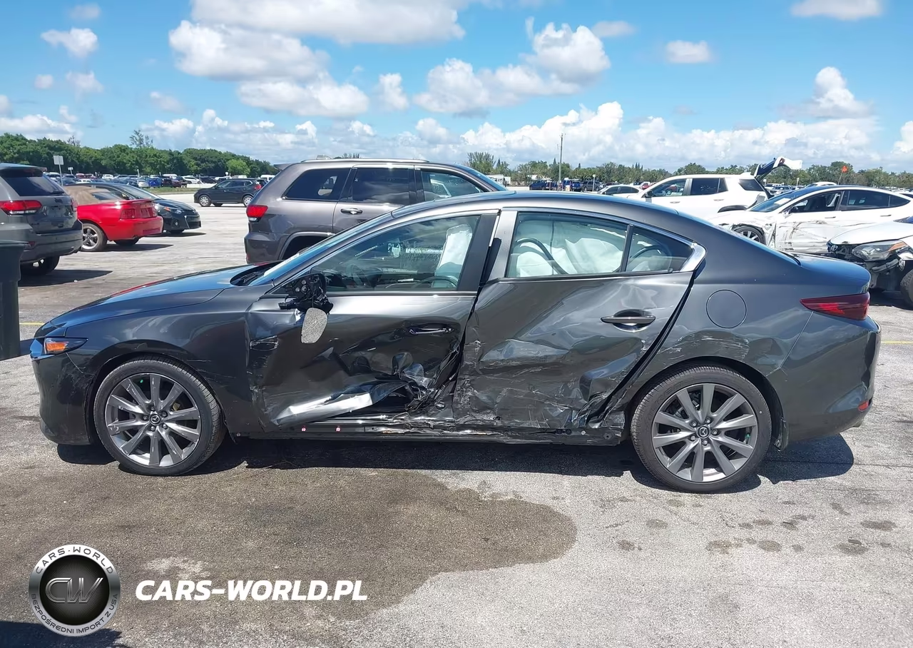 2025 Mazda Mazda3 2.5 S Preferred VIN:3MZBPACM8SM451876 - 14