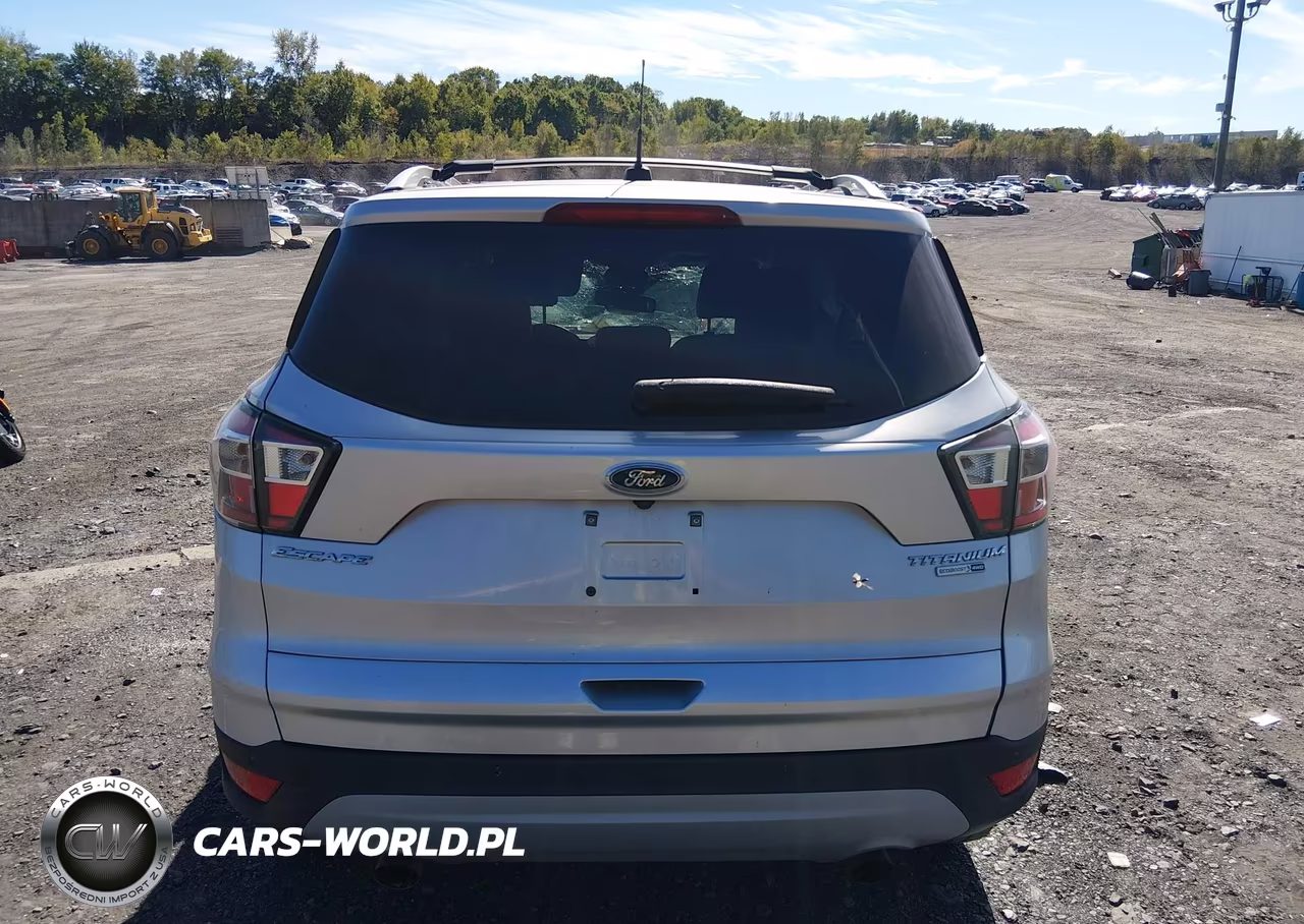 2017 Ford Escape Titanium VIN:1FMCU9J98HUA18183 - 16