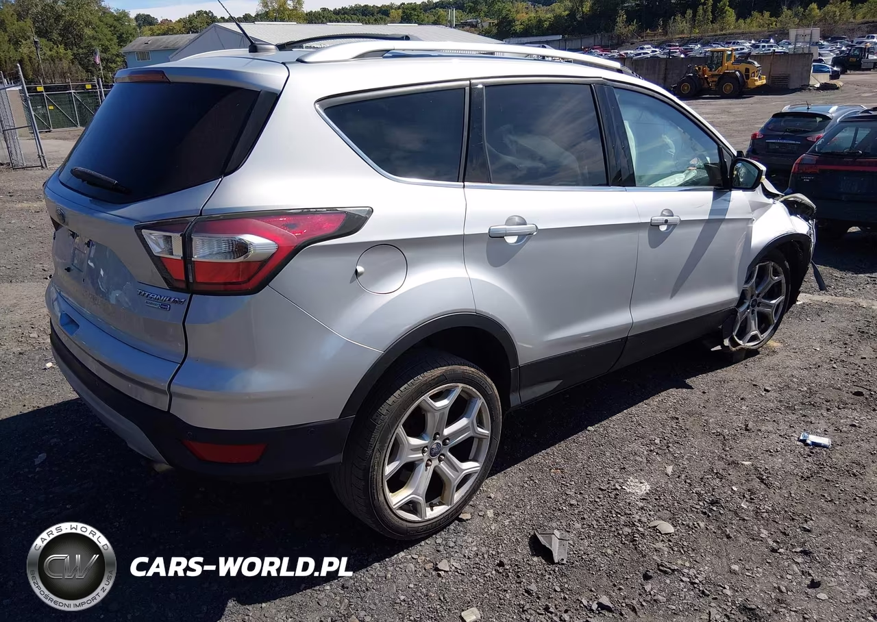 2017 Ford Escape Titanium VIN:1FMCU9J98HUA18183 - 4