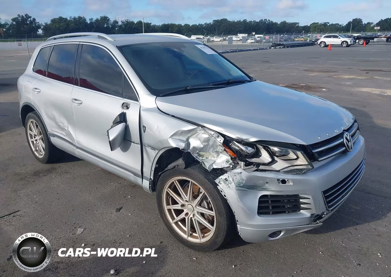 2014 Volkswagen Touareg 3.6L Sport