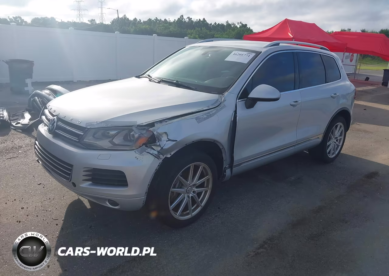 2014 Volkswagen Touareg 3.6L Sport VIN:WVGEF9BP9ED005762 - 2