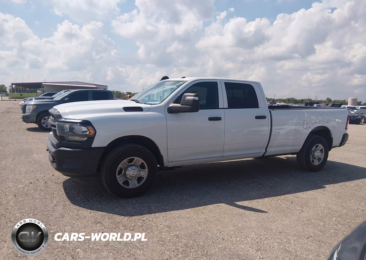 2023 Ram 3500 Tradesman VIN:3C63R2GJ2PG595671 - 13